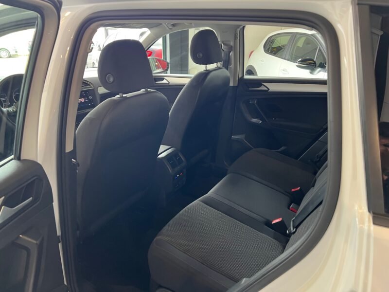 VOLKSWAGEN TIGUAN ADVANCE