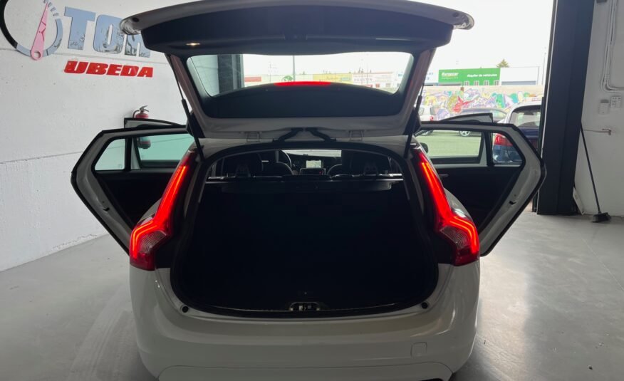 VOLVO V60 2.0 D2 KINETIC
