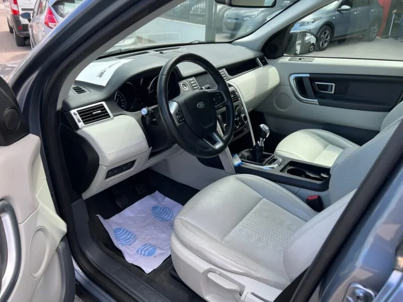 LAND-ROVER DISCOVERY SPORT