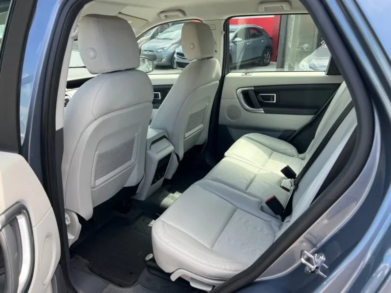 LAND-ROVER DISCOVERY SPORT