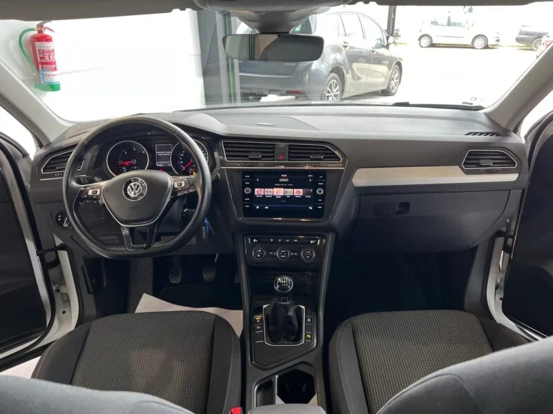 VOLKSWAGEN TIGUAN ADVANCE