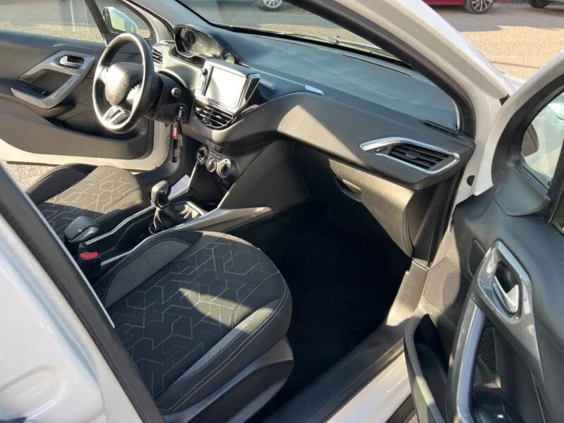 PEUGEOT 2008 1.5 HDI ACTIVE