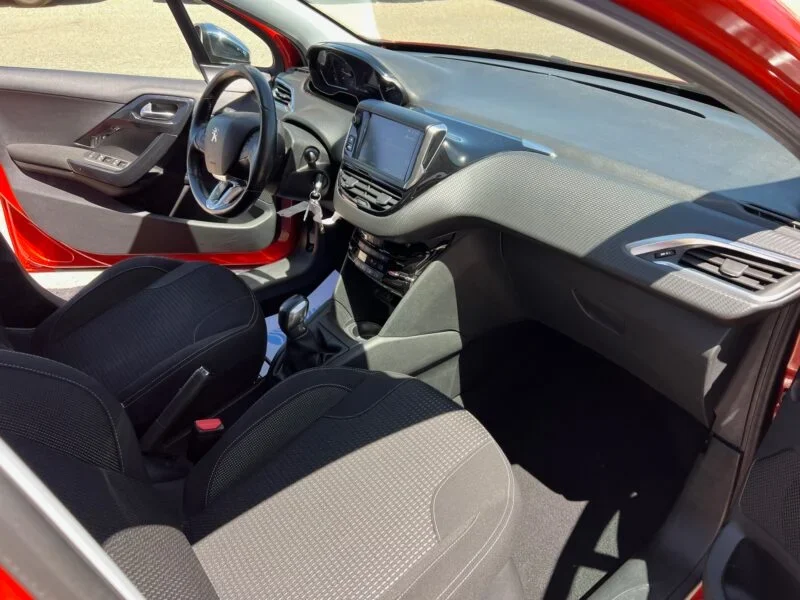 PEUGEOT 208 1.2 GASOLINA