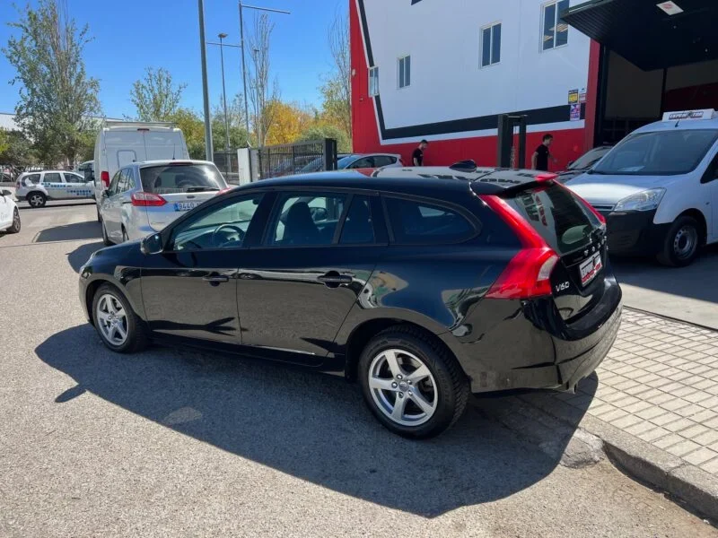 VOLVO V60 2.0 D2 KINETIC
