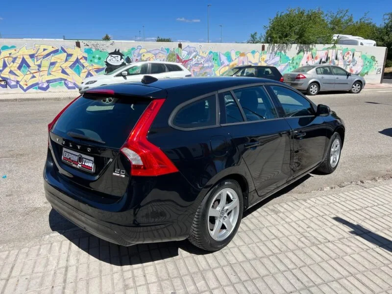 VOLVO V60 2.0 D2 KINETIC