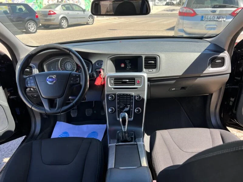 VOLVO V60 2.0 D2 KINETIC