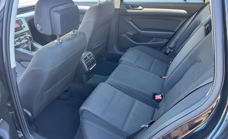 VOLKSWAGEN PASSAT VARIANT VARIANT