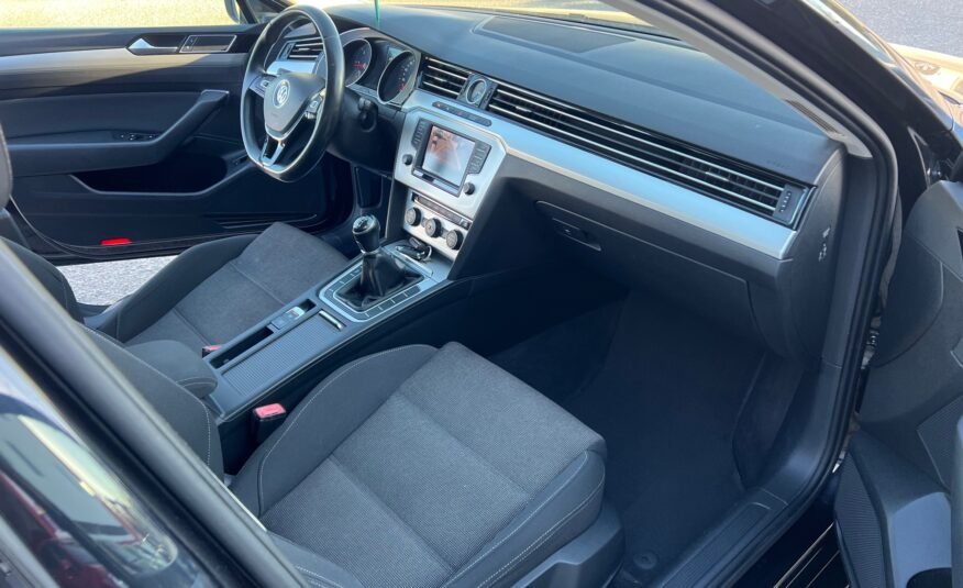 VOLKSWAGEN PASSAT VARIANT VARIANT