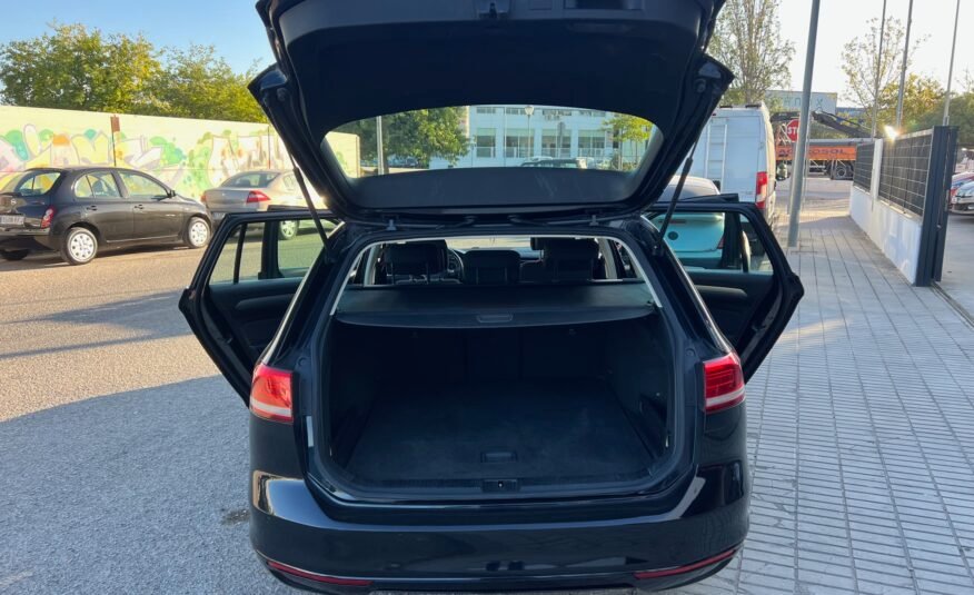 VOLKSWAGEN PASSAT VARIANT VARIANT