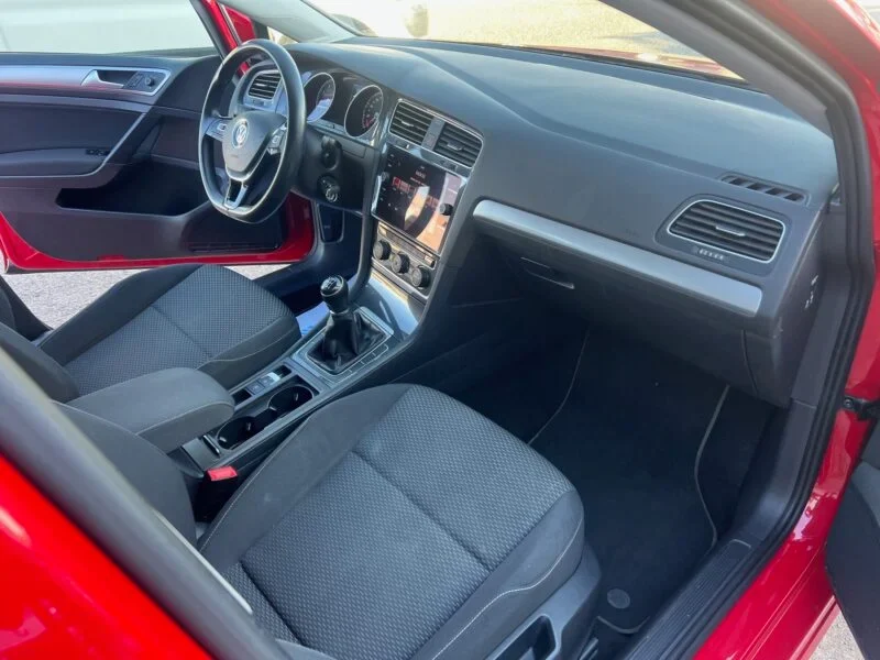 VOLKSWAGEN GOLF 1.0 TSI EDITION