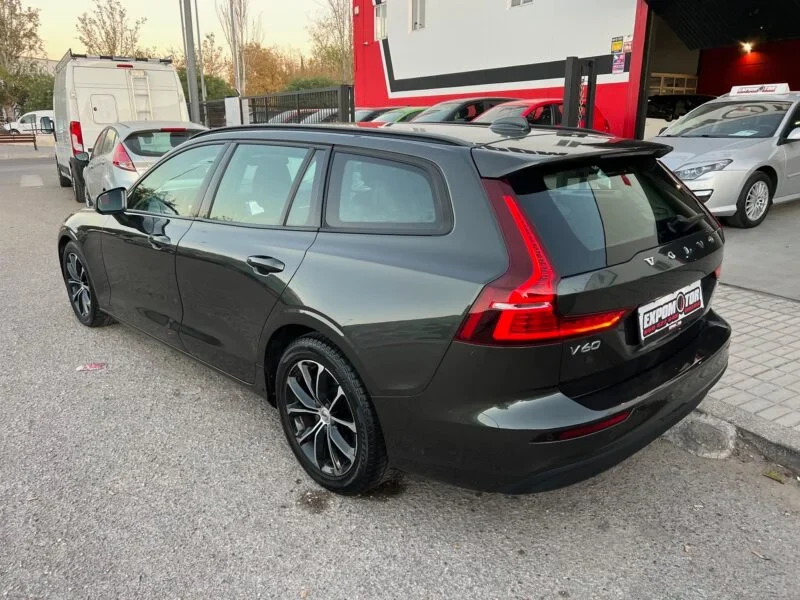 VOLVO V60 D3 KINETIC