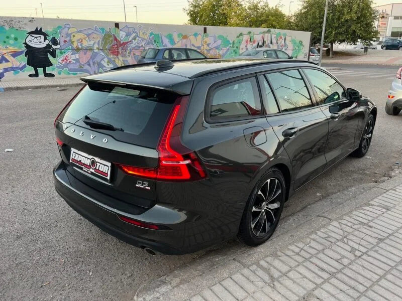 VOLVO V60 D3 KINETIC