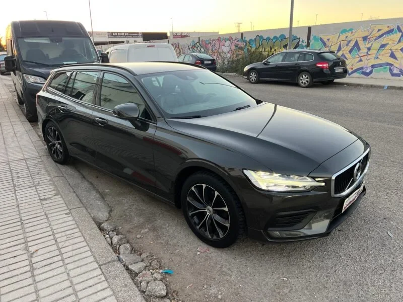 VOLVO V60 D3 KINETIC