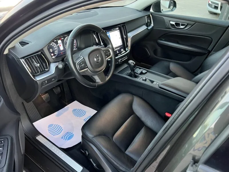 VOLVO V60 D3 KINETIC