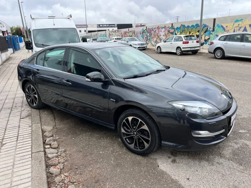 RENAULT LAGUNA BOSE EDITION
