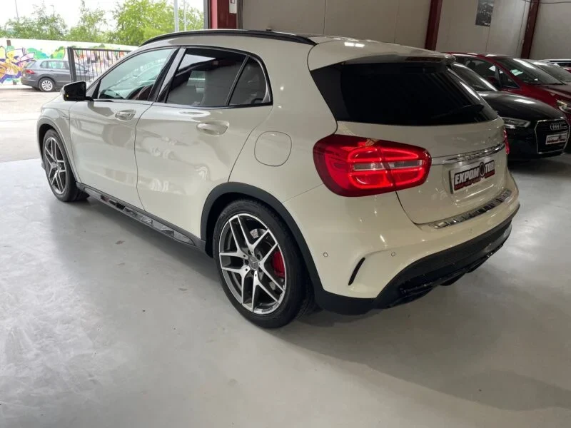MERCEDES-BENZ GLA 45 AMG