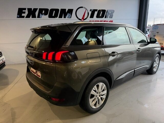 PEUGEOT 5008 ACTIVE