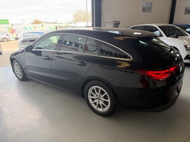 MERCEDES-BENZ SHOTTING BREAK 