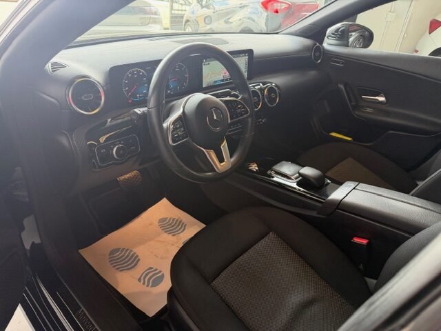 MERCEDES-BENZ SHOTTING BREAK 