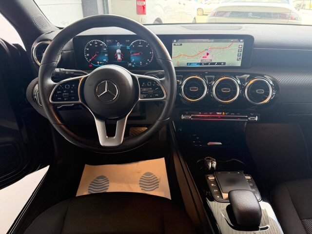 MERCEDES-BENZ SHOTTING BREAK 