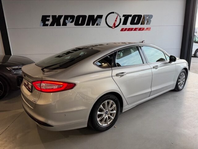 FORD MONDEO TITANIUM