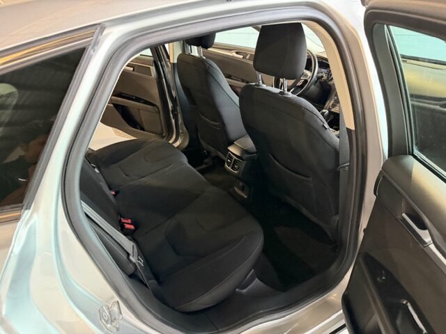 FORD MONDEO TITANIUM