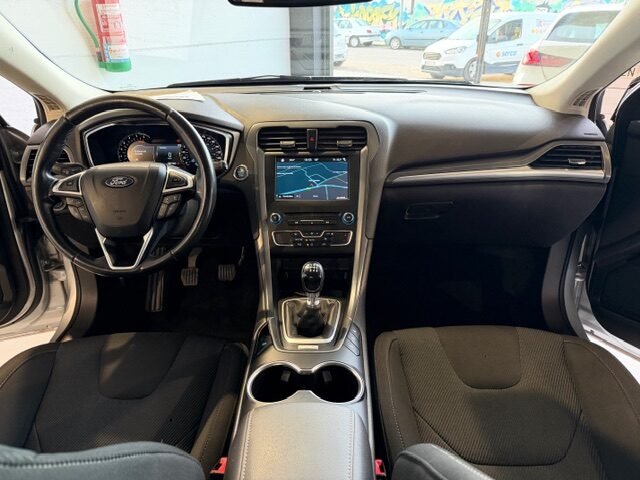 FORD MONDEO TITANIUM