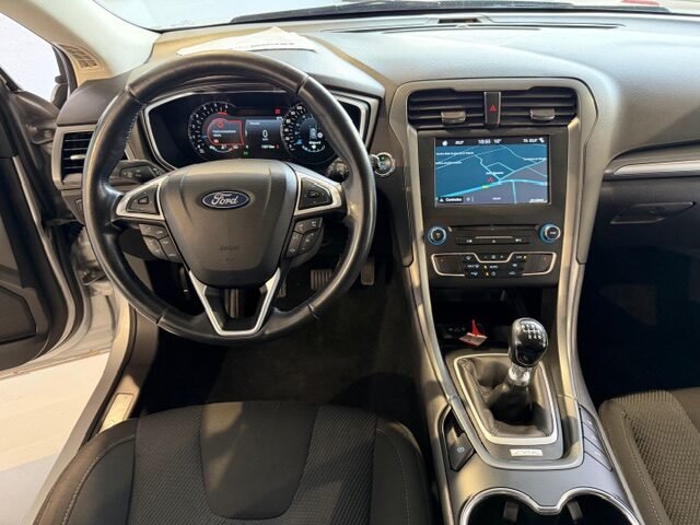 FORD MONDEO TITANIUM