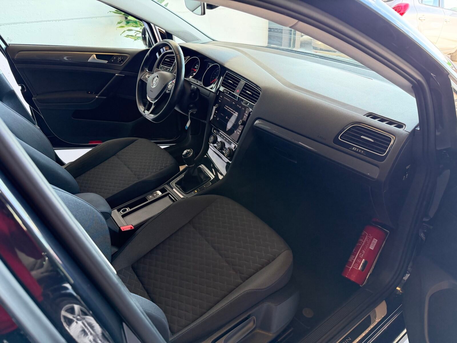 VOLKSWAGEN GOLF 7