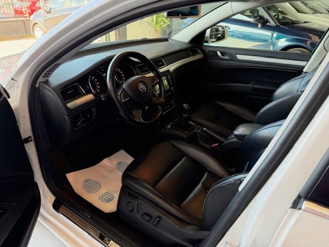 SKODA SUPER B 1600TDI