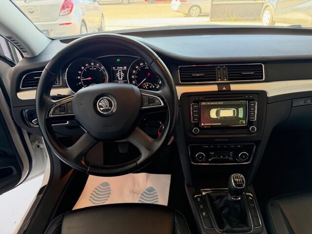 SKODA SUPER B 1600TDI