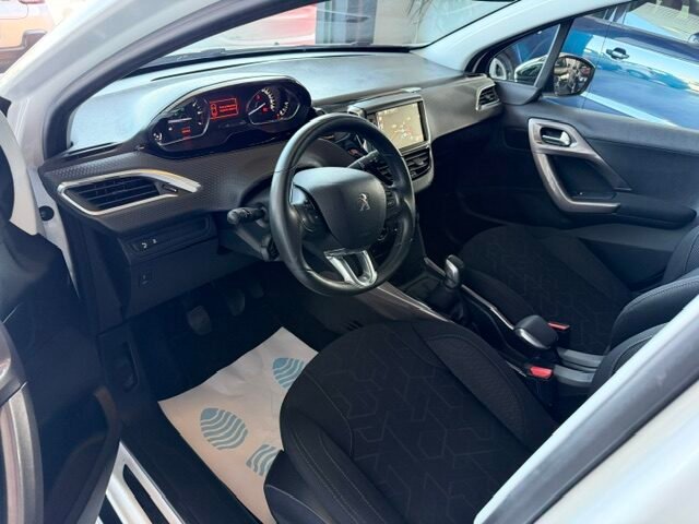 PEUGEOT 2008 STYLE