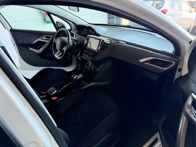 PEUGEOT 2008 STYLE