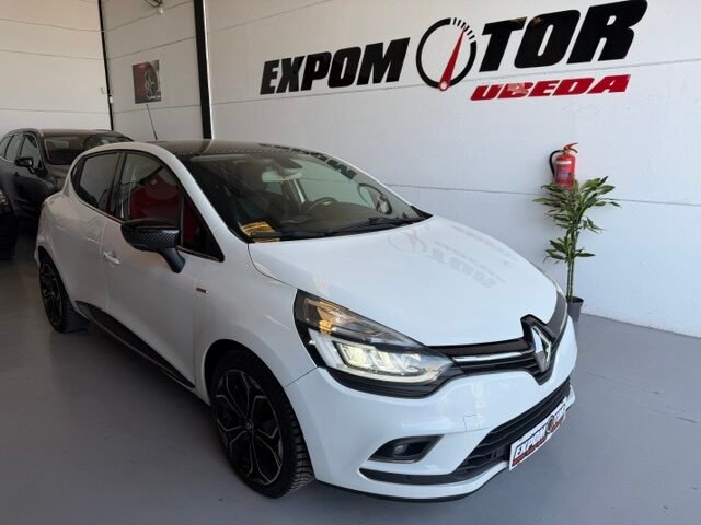 RENAULT CLIO INITIALE PARIS