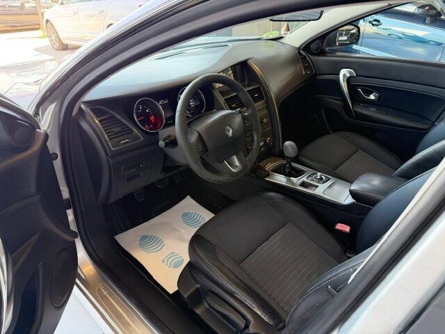 RENAULT LATITUDE