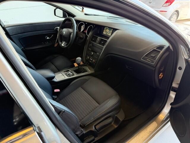 RENAULT LATITUDE