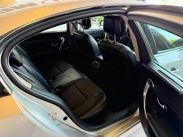 RENAULT LATITUDE