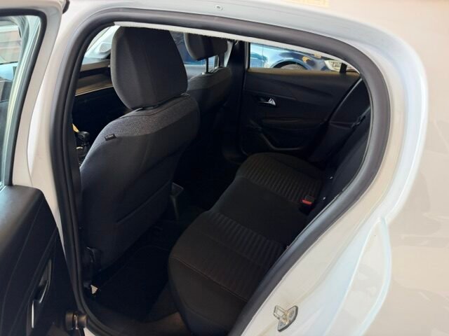 PEUGEOT 208 BLUE HDI