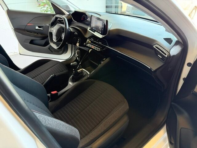 PEUGEOT 208 BLUE HDI