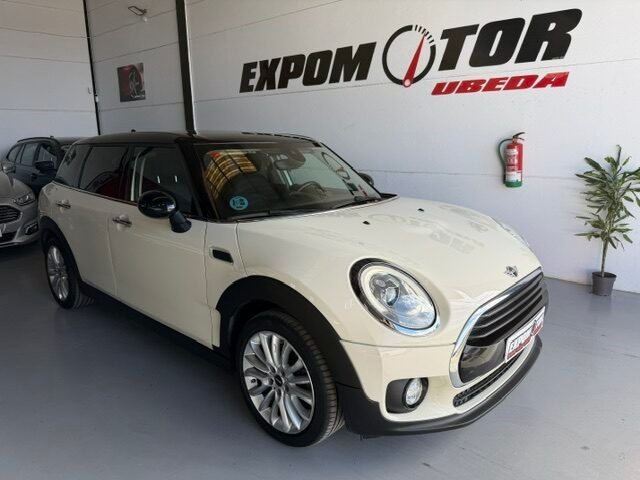 MINI CLUBMAN COOPER D 