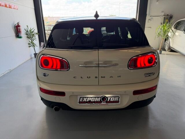 MINI CLUBMAN COOPER D 