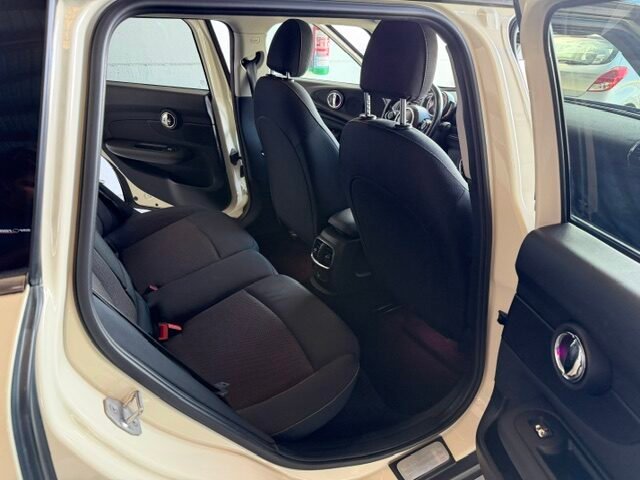 MINI CLUBMAN COOPER D 