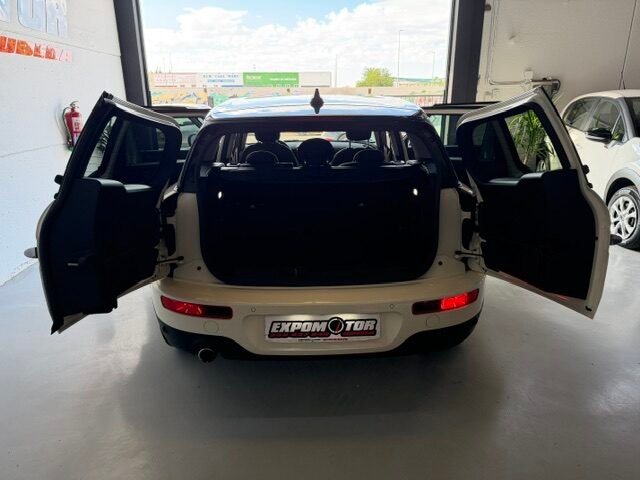 MINI CLUBMAN COOPER D 