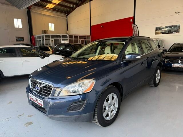 VOLVO XC60 2.4 D5 4X4