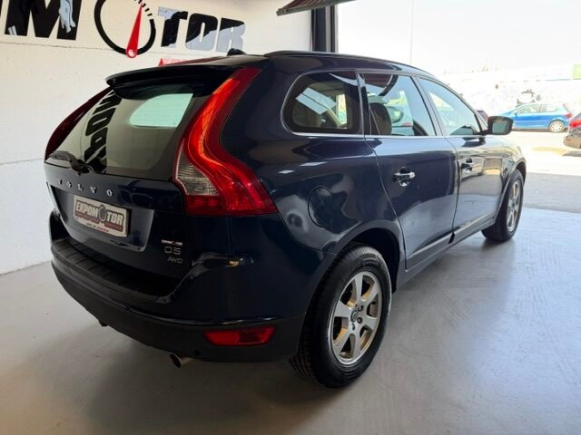 VOLVO XC60 2.4 D5 4X4