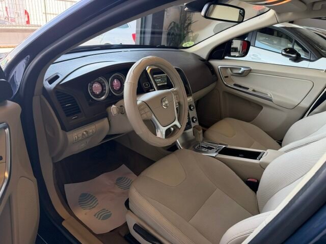 VOLVO XC60 2.4 D5 4X4