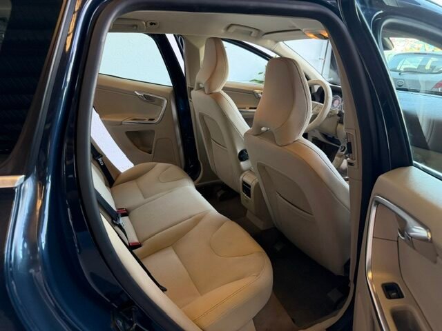 VOLVO XC60 2.4 D5 4X4