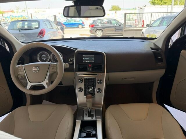 VOLVO XC60 2.4 D5 4X4