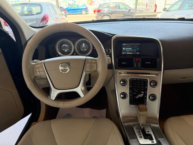 VOLVO XC60 2.4 D5 4X4