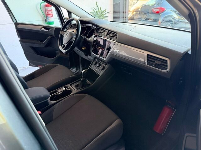 VOLKSWAGEN TOURAN 1.6 TDI